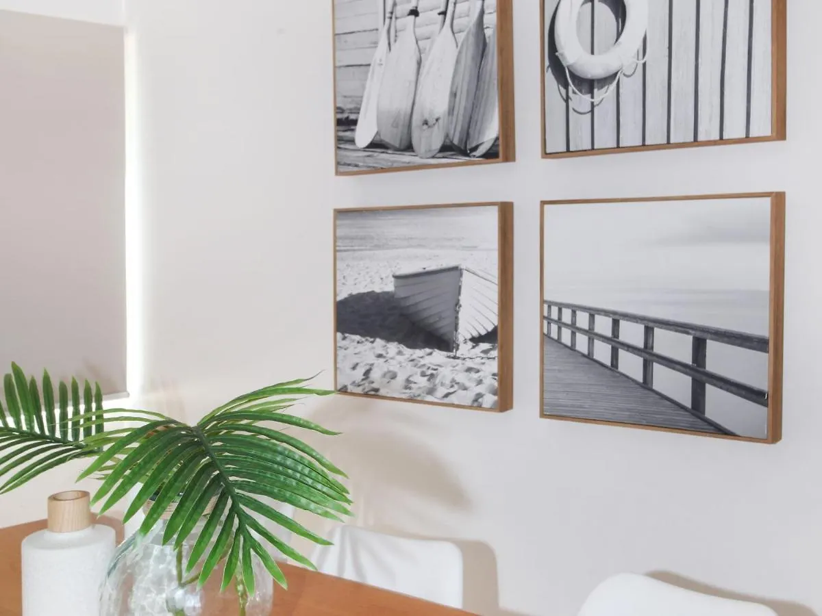 מולולאבה Windmill 4 Two Bedroom Beachside Apartment On Parkyn Parade