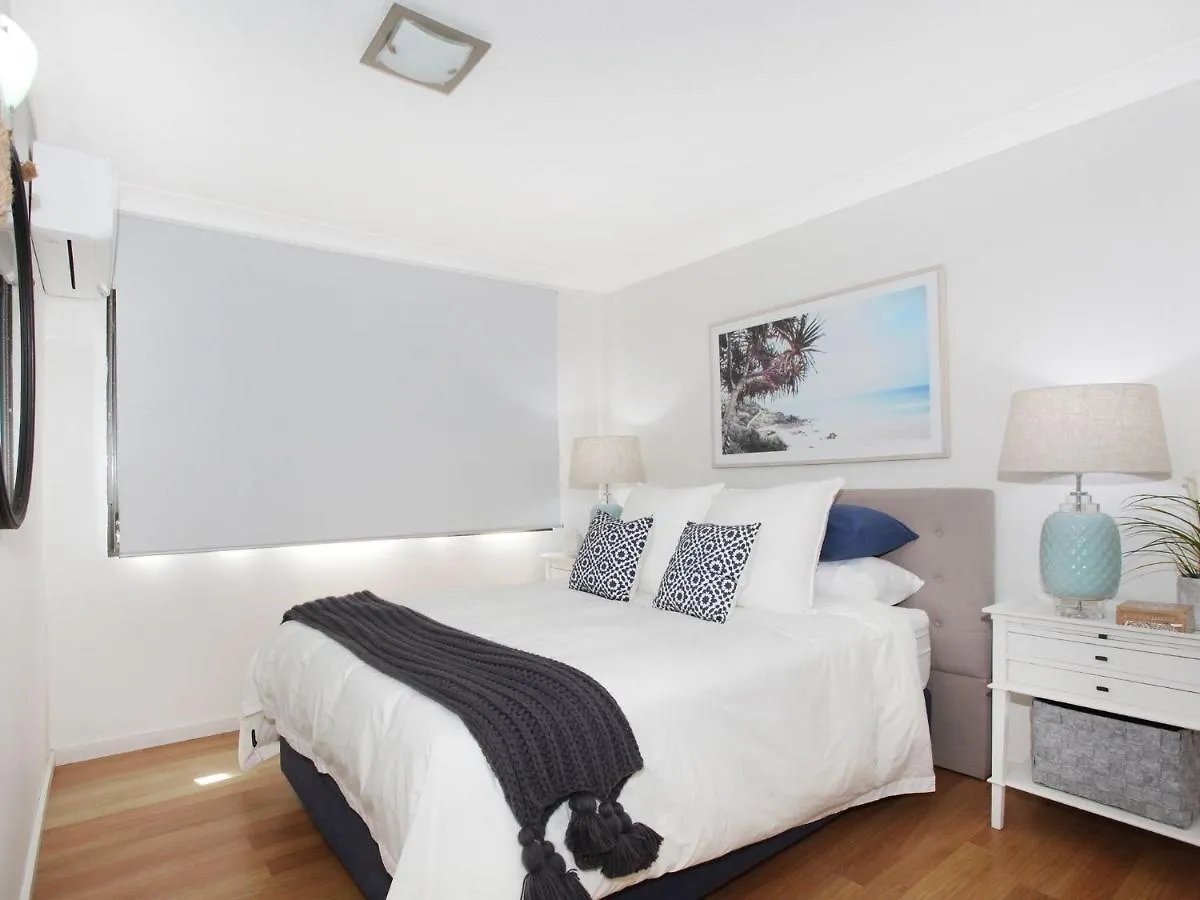 מולולאבה Windmill 4 Two Bedroom Beachside Apartment On Parkyn Parade אוסטרליה