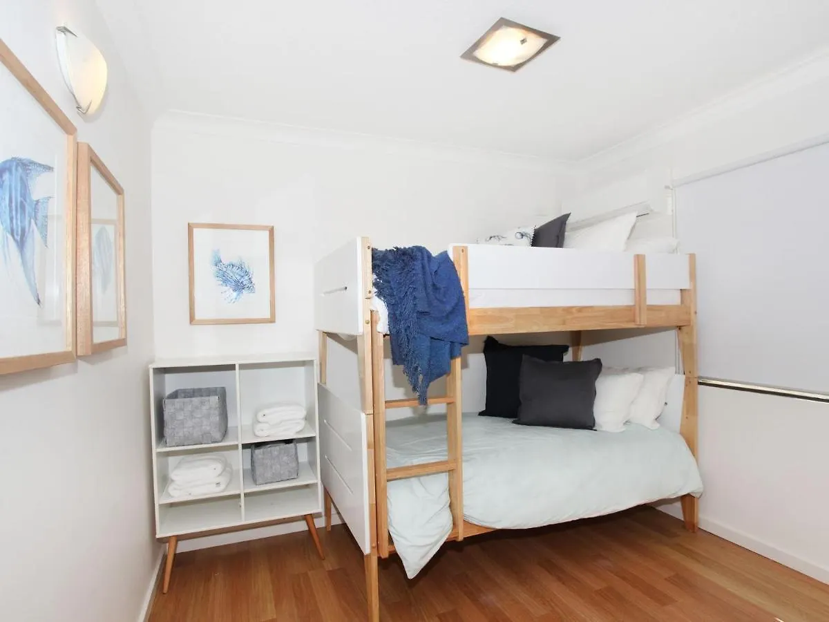 מולולאבה Windmill 4 Two Bedroom Beachside Apartment On Parkyn Parade